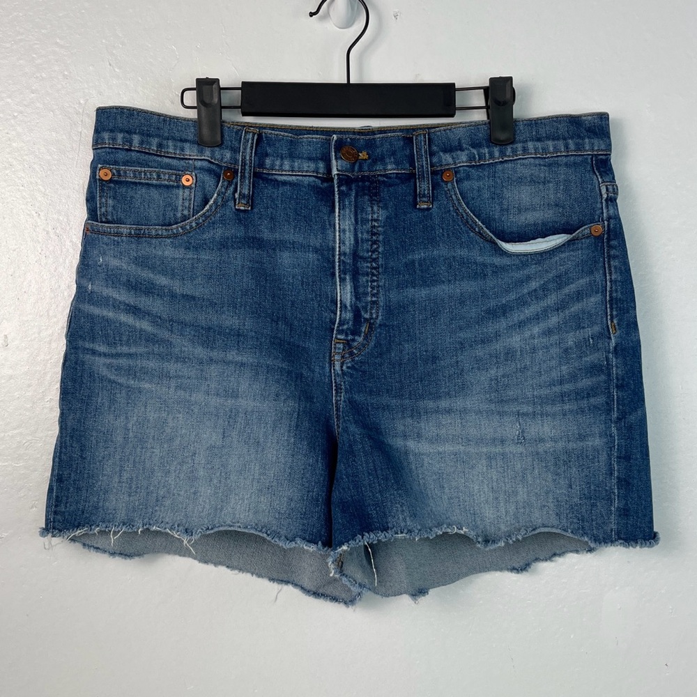 Madewell High Rise Denim Shorts Size 32 Medium Wash
